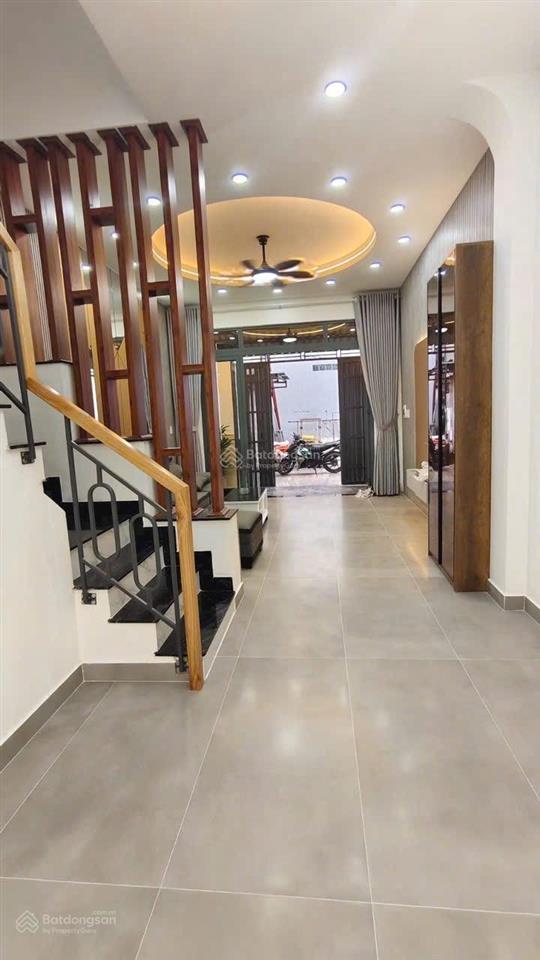 Bán nhà 3 tầng ngay chợ hiệp bình,hiệp bình chánh, gần gigamal thủ đức,60m260m2 giá 5,5 tỷ