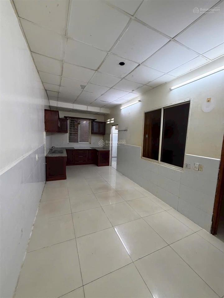Bán nhà ngay cổng đinh thị thi,ngay vạn phúc,tiện xây mới để ở hay làm chdv đẹp,6x16m,hẻm xe hơi