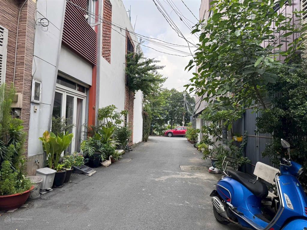 Cần bán gấp nhà 3 tầng khu bên sông hiệp bình chánh thủ đức, 7,99 tỷ, sổ hồng riêng, hẻm xe tải