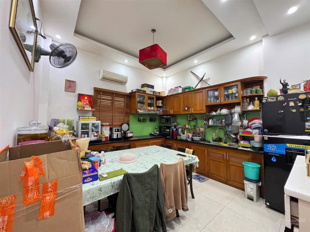 Cần bán gấp nhà 3 tầng khu bên sông hiệp bình chánh thủ đức, 7,99 tỷ, sổ hồng riêng, hẻm xe tải