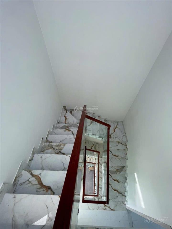Chủ kẹt tiền bán gấp giảm mạnh 500 triệu nhà 4 tầng quốc lộ 13, thủ đức, 6,98 tỷ, sổ riêng, 5 pn