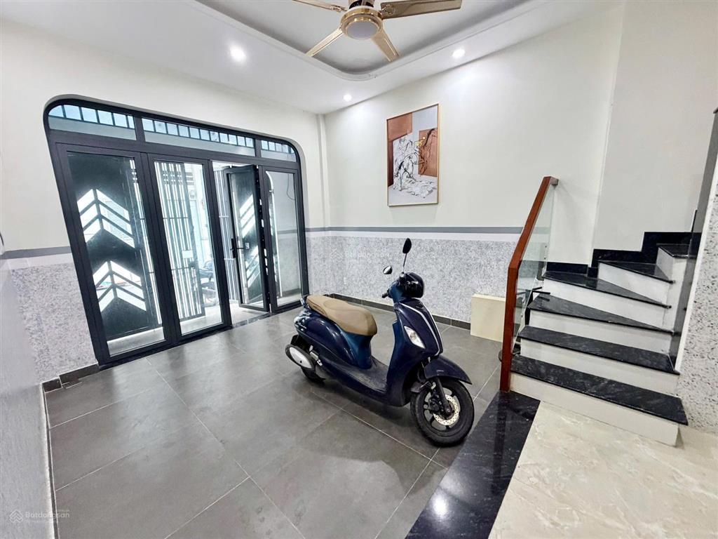 Bán gấp chdv 4 tầng dòng tiền 25 triệu/tháng, gần vạn phúc city thủ đức, 8,5 tỷ,sổ hoàn công