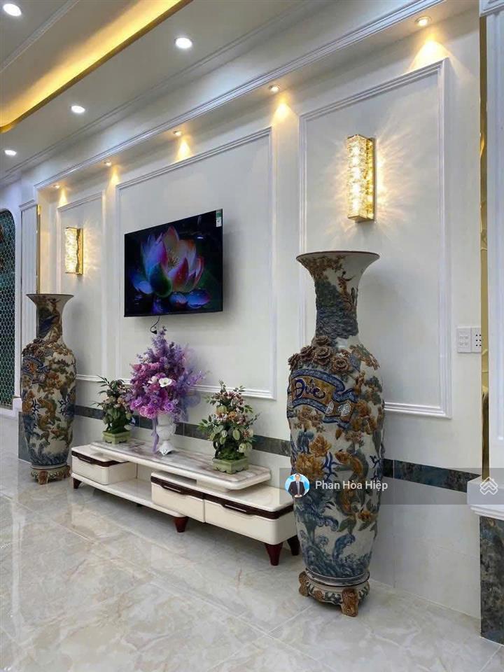 Nhà hẻm 6m thông nguyễn văn luông, 80m2, 5 tầng btct, 5pn 5wc, gần cv bình phú, chợ hồ trọng quý