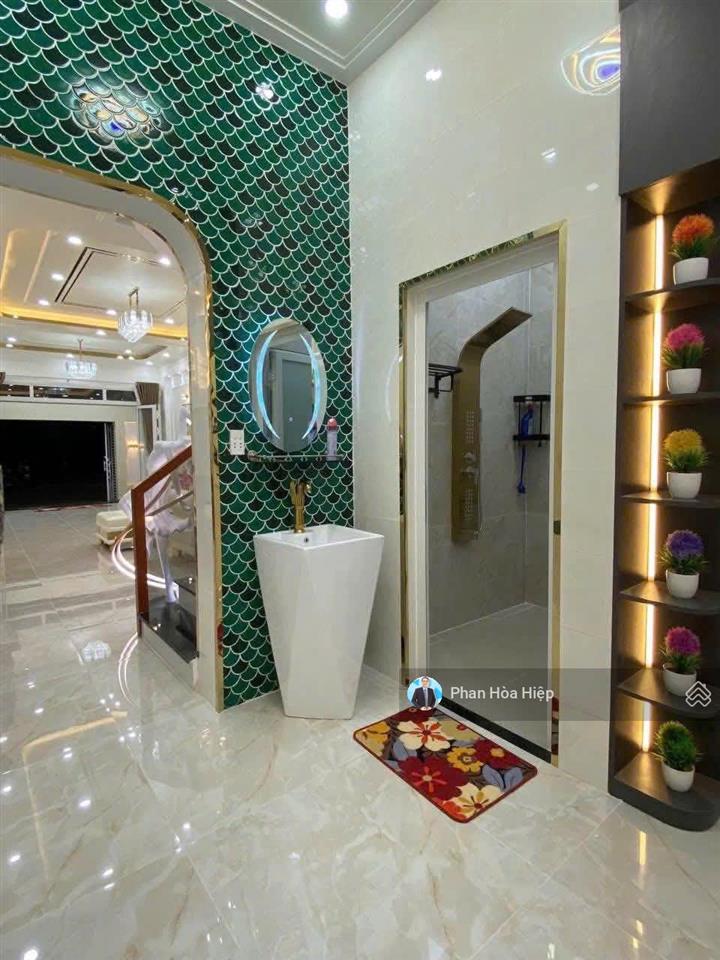 Nhà hẻm 6m thông nguyễn văn luông, 80m2, 5 tầng btct, 5pn 5wc, gần cv bình phú, chợ hồ trọng quý