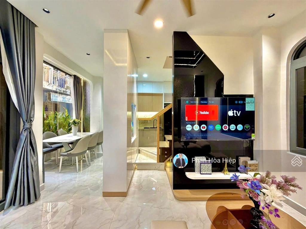 Nhà mới đẹp ngay chợ phú lâm, 70m2, 4 tầng btct,4 pn 5wc, hẻm thông xe hơi tới nhà,khu dân trí cao