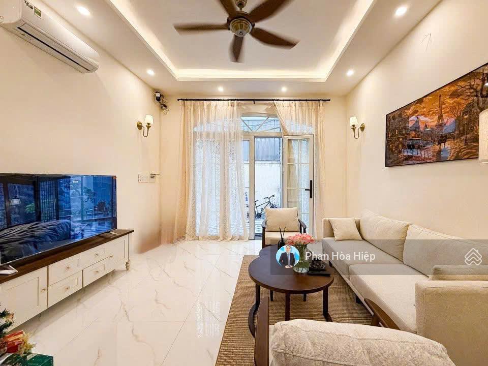 Đổi nhà mới cần bán nhà hxh tân hóa 48m2 3 tầng btct 3pn 3 wc, giáp ngay quận 11