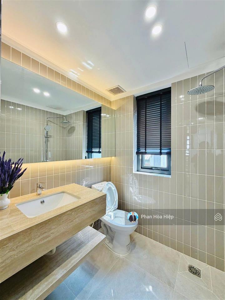 Kẹt tiền cần bán nhà cư xá phú lâm d, 4 x 15, 4 tầng btct, 4pn 4wc, kế chợ hồ trọng quý