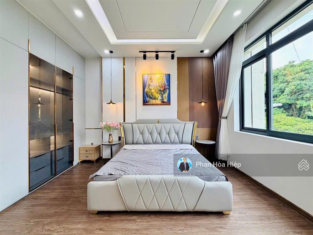 Bán gấp nhà hẻm xe hơi 5m hậu giang 77m2, 3 tầng btct 4pn 3wc, 3 căn ra mặt tiền, sổ riêng