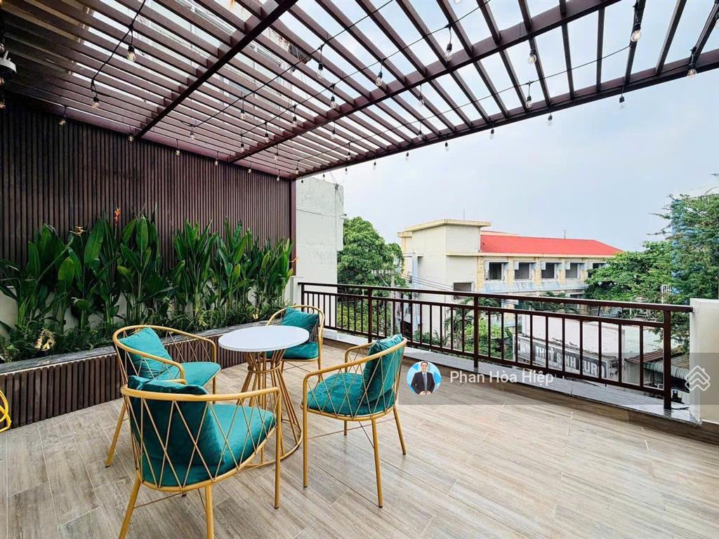 Bán gấp nhà hẻm xe hơi 5m hậu giang 77m2, 3 tầng btct 4pn 3wc, 3 căn ra mặt tiền, sổ riêng