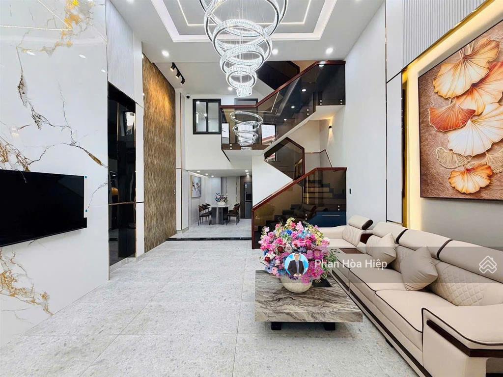 Bán gấp nhà hẻm xe hơi 5m hậu giang 77m2, 3 tầng btct 4pn 3wc, 3 căn ra mặt tiền, sổ riêng
