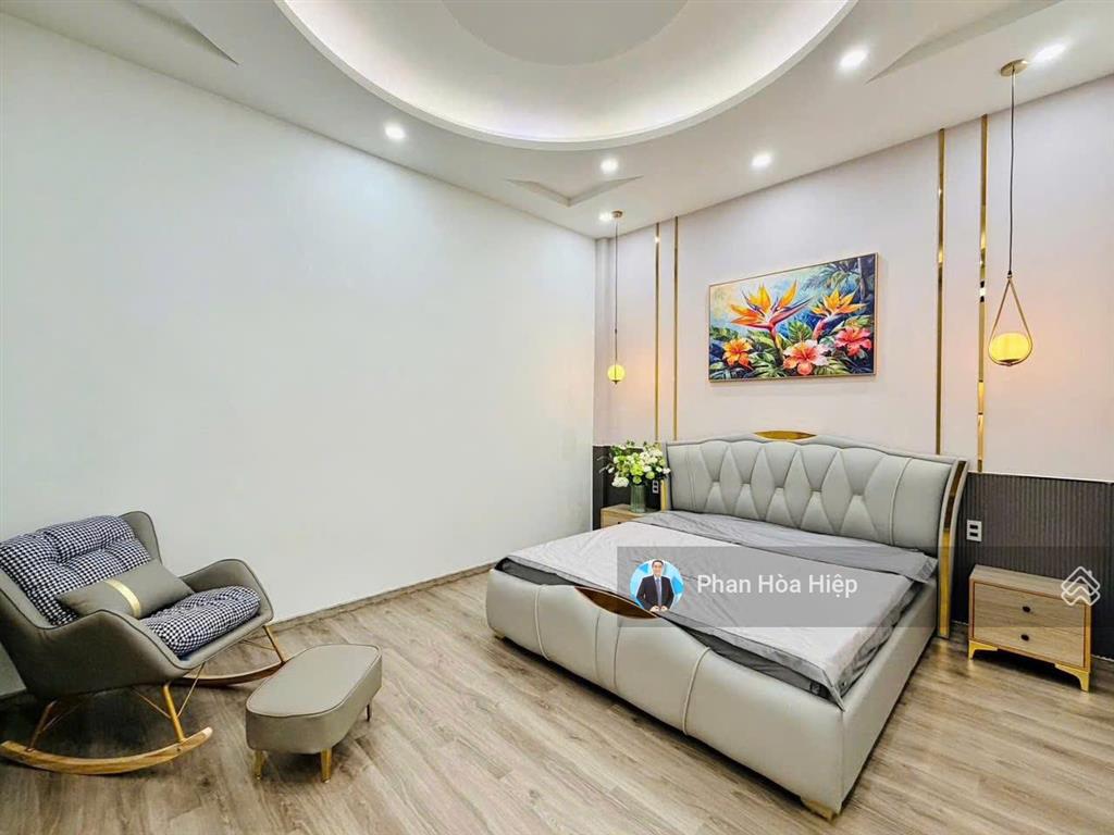 Bán gấp nhà hẻm xe hơi 5m hậu giang 77m2, 3 tầng btct 4pn 3wc, 3 căn ra mặt tiền, sổ riêng