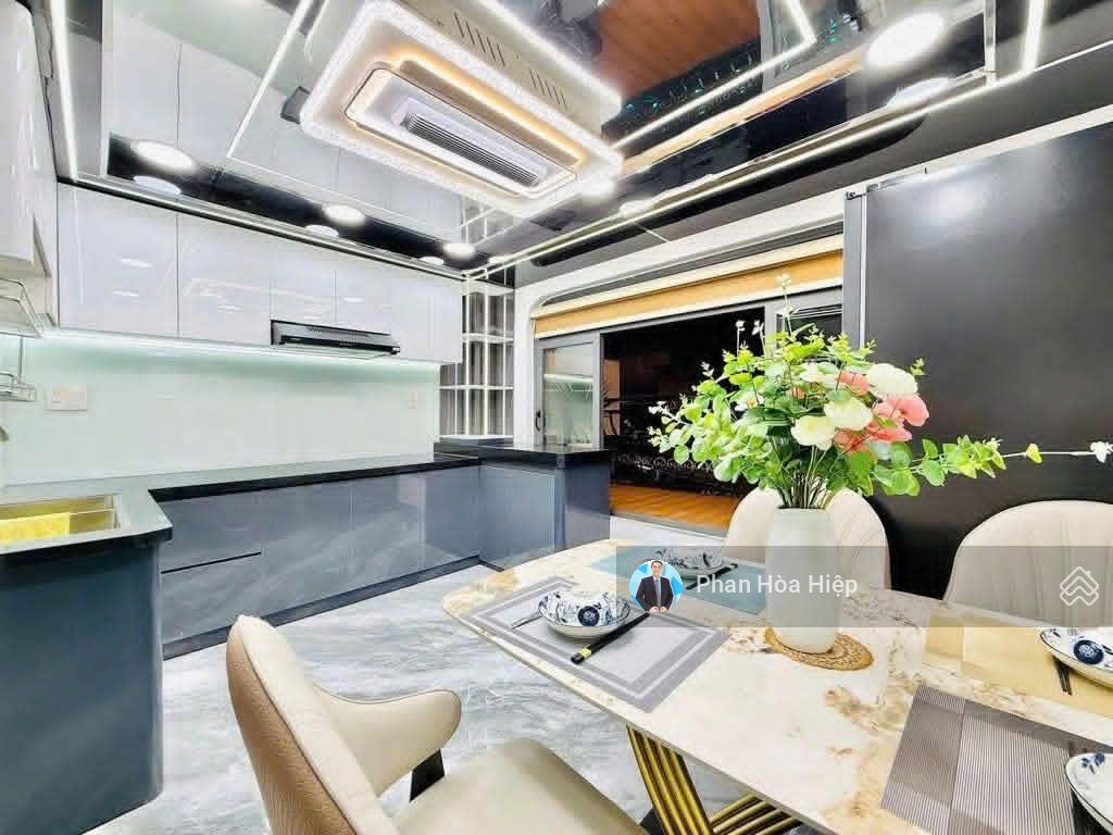 Ngộp bank bán gấp hxh bình tiên 60m2, 5 tầng btct, 4 pn 5wc, sân thượng thoáng mát, nhà mới