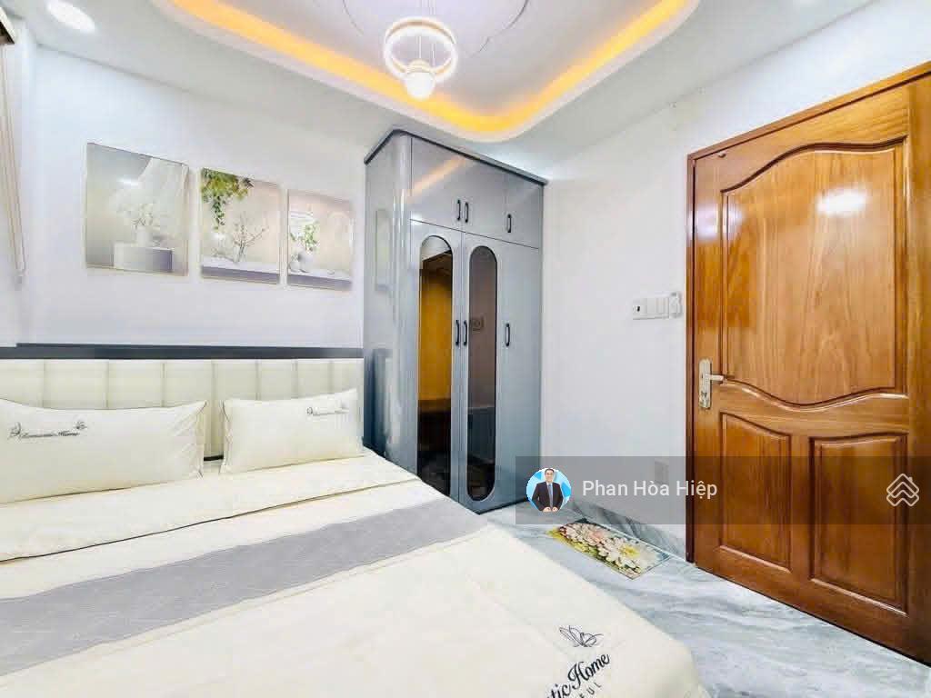 Ngộp bank bán gấp hxh bình tiên 60m2, 5 tầng btct, 4 pn 5wc, sân thượng thoáng mát, nhà mới