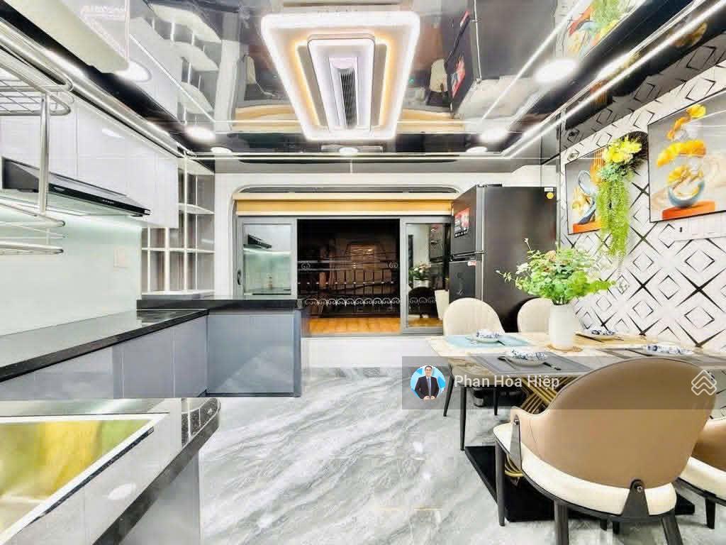 Ngộp bank bán gấp hxh bình tiên 60m2, 5 tầng btct, 4 pn 5wc, sân thượng thoáng mát, nhà mới