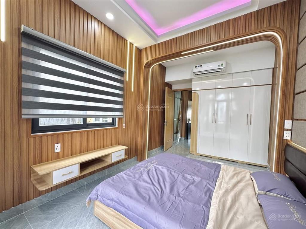 Xuất cảnh bán nhà hxh bình tiên, 4.5 x 13, 3 tầng btct, 4 pn 3 wc, nhà xây kiên cố, 2p ra tới chợ