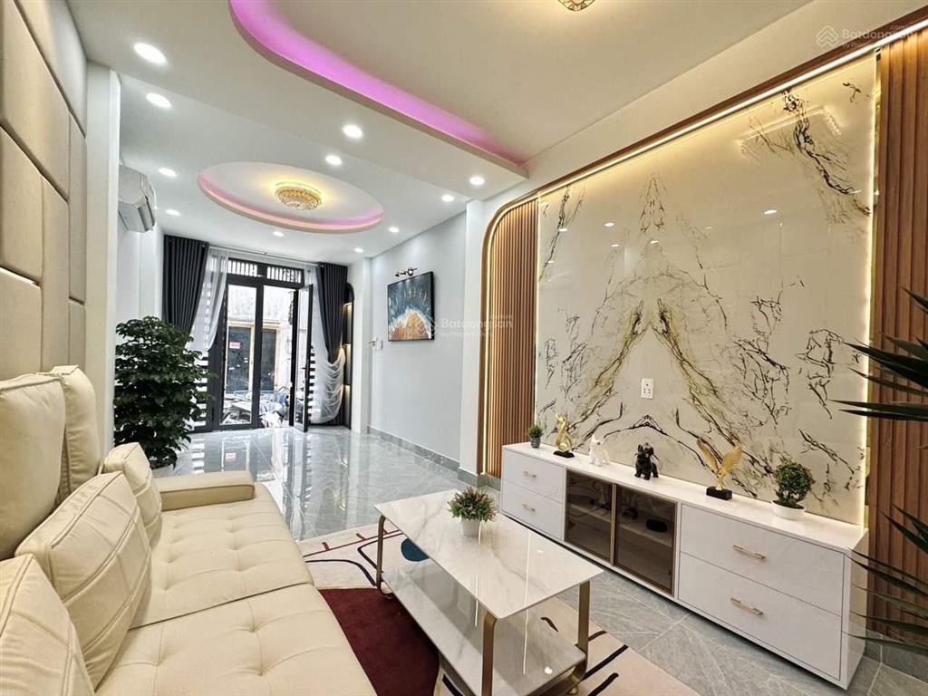 Xuất cảnh bán nhà hxh bình tiên, 4.5 x 13, 3 tầng btct, 4 pn 3 wc, nhà xây kiên cố, 2p ra tới chợ