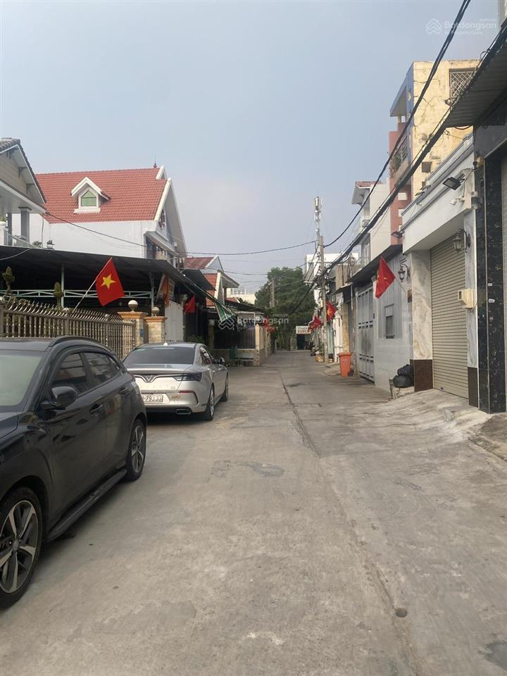 Xuất cảnh bán nhà hxh bình tiên, 4.5 x 13, 3 tầng btct, 4 pn 3 wc, nhà xây kiên cố, 2p ra tới chợ