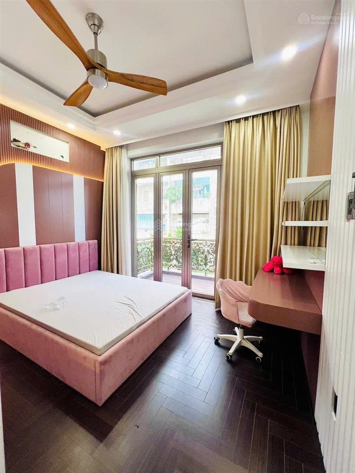 Kẹt tiền bán gấp nhà hxh phan văn khoẻ, 52m2, 4 tầng btct, 4pn gần cc lucky, chợ kim biên, giáp q5