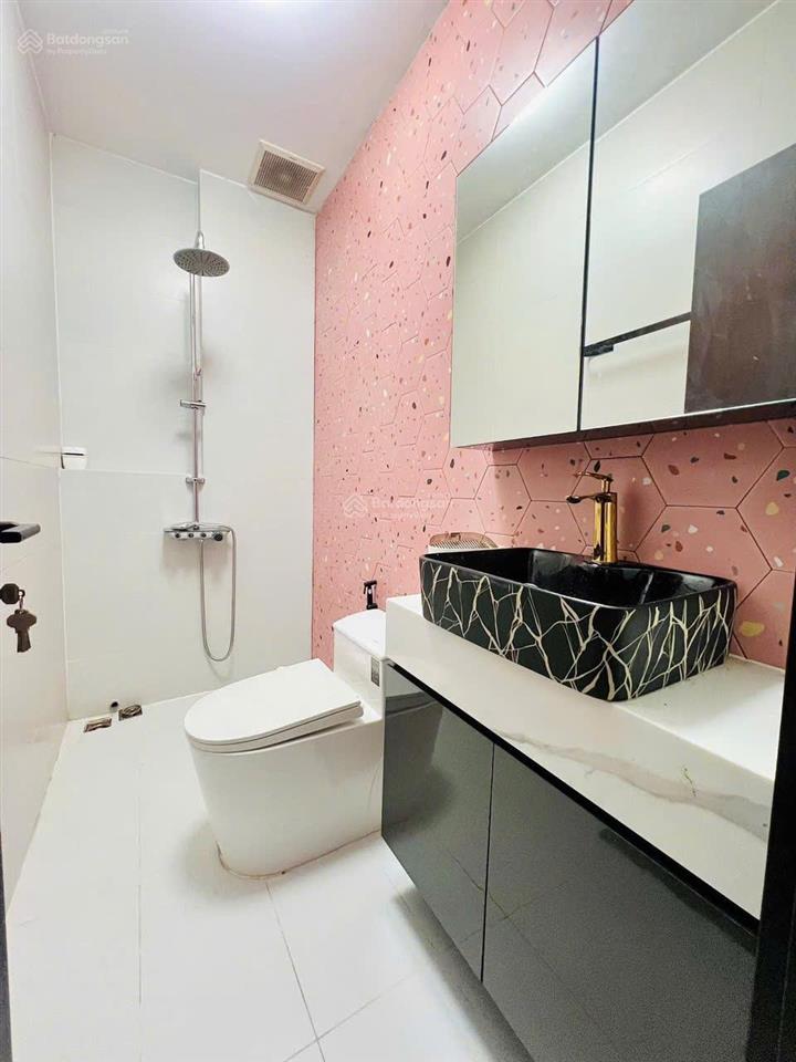 Kẹt tiền bán gấp nhà hxh phan văn khoẻ, 52m2, 4 tầng btct, 4pn gần cc lucky, chợ kim biên, giáp q5