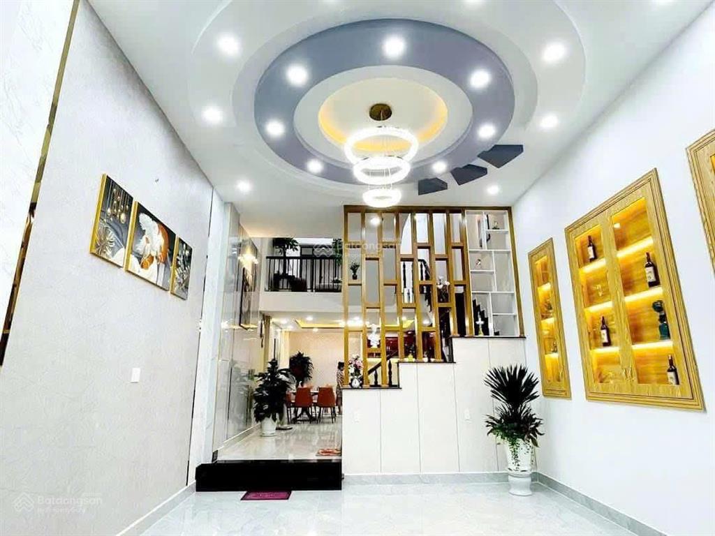 Nhà hxh văn thân, 60m², 1 lửng 2 lầu có sân thượng, 4pn, gần chợ bình tiên, chủ xây kiên cố