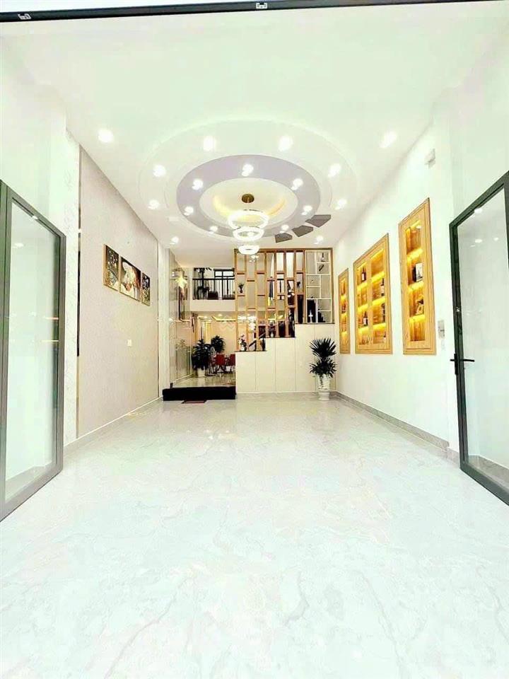 Nhà hxh văn thân, 60m², 1 lửng 2 lầu có sân thượng, 4pn, gần chợ bình tiên, chủ xây kiên cố