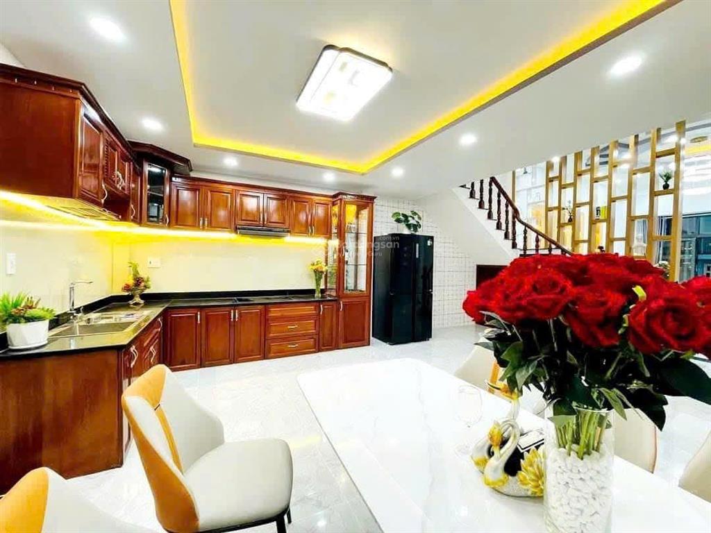 Nhà hxh văn thân, 60m², 1 lửng 2 lầu có sân thượng, 4pn, gần chợ bình tiên, chủ xây kiên cố