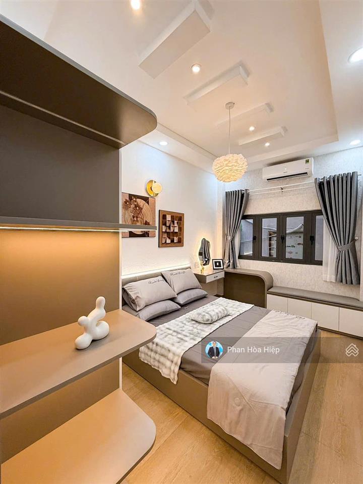 Nhà mới hxh hồng bàng, 4 x 14, 4 tầng btct, 4 pn, nội thất cao cấp, tiện kd, gần thuận kiều plaza