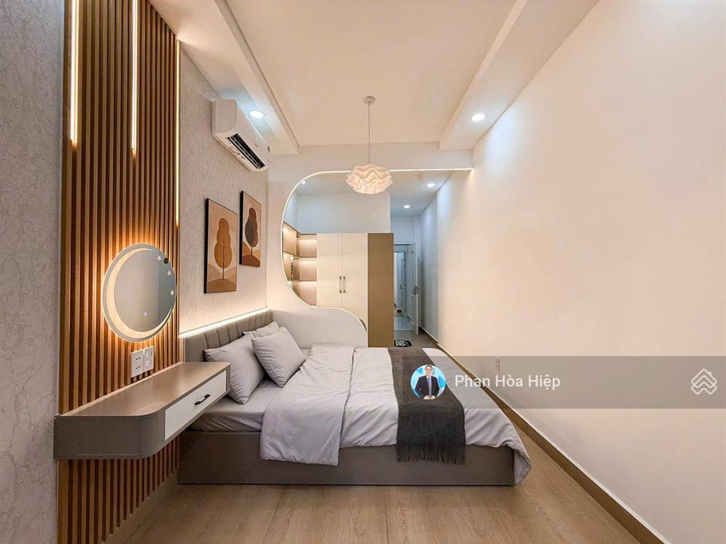 Nhà mới hxh hồng bàng, 4 x 14, 4 tầng btct, 4 pn, nội thất cao cấp, tiện kd, gần thuận kiều plaza