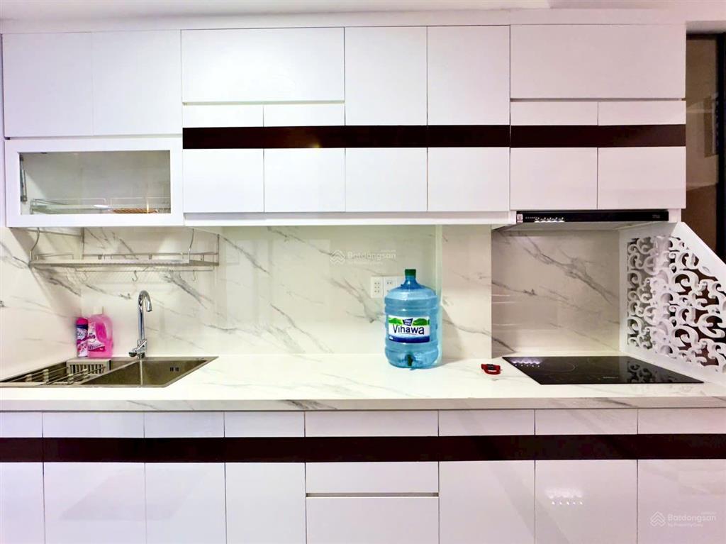 Nhà mới xây phạm văn chí, 56m2, 5 tầng, 5 phòng, có sân thượng, hẻm xe tải, thông ra võ văn kiệt