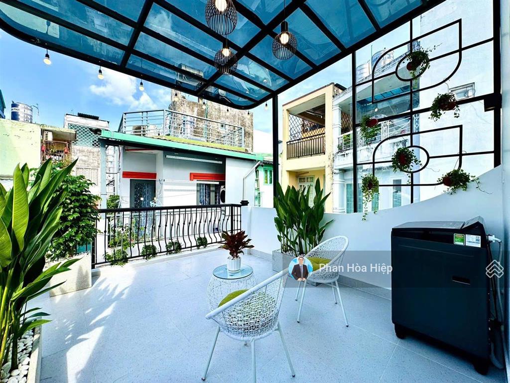 Bán gấp nhà mới võ văn kiệt, 48m2, 3 tầng btct, 3 pn, có sân thượng, hẻm 6m xe hơi tới nơi
