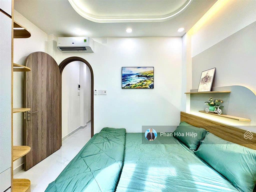 Bán gấp nhà mới võ văn kiệt, 48m2, 3 tầng btct, 3 pn, có sân thượng, hẻm 6m xe hơi tới nơi