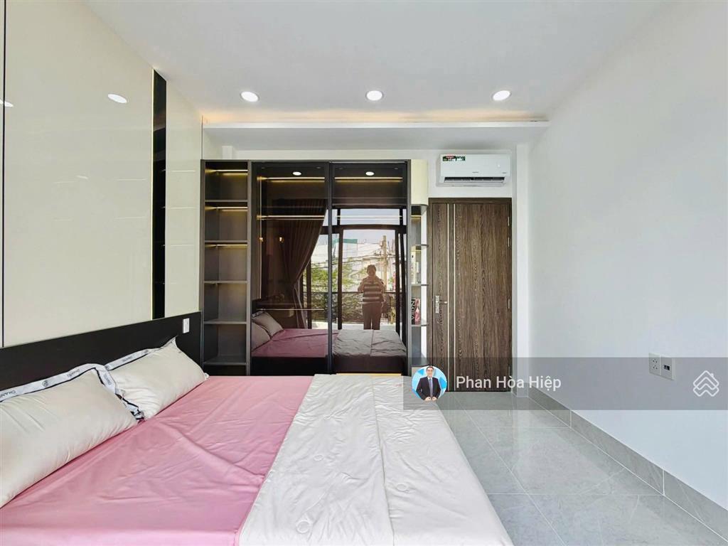 Bán gấp nhà hẻm 6m phạm phú thứ,4 x 15 , 4 tầng btct,4pn, thông ra võ văn kiệt, kế chợ bình tiên