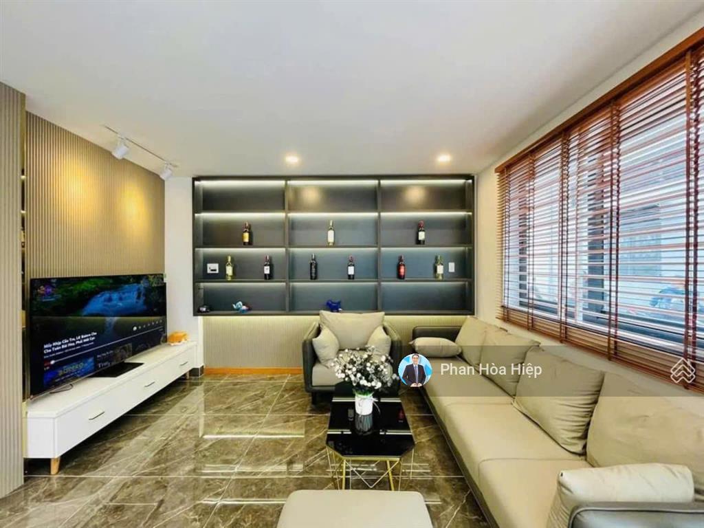 Nhà kinh dương vương 80m2, ngang khủng đến 7.5m, 4 tầng, hẽm xe tải, tiện kinh doanh,gần cv phú lâm
