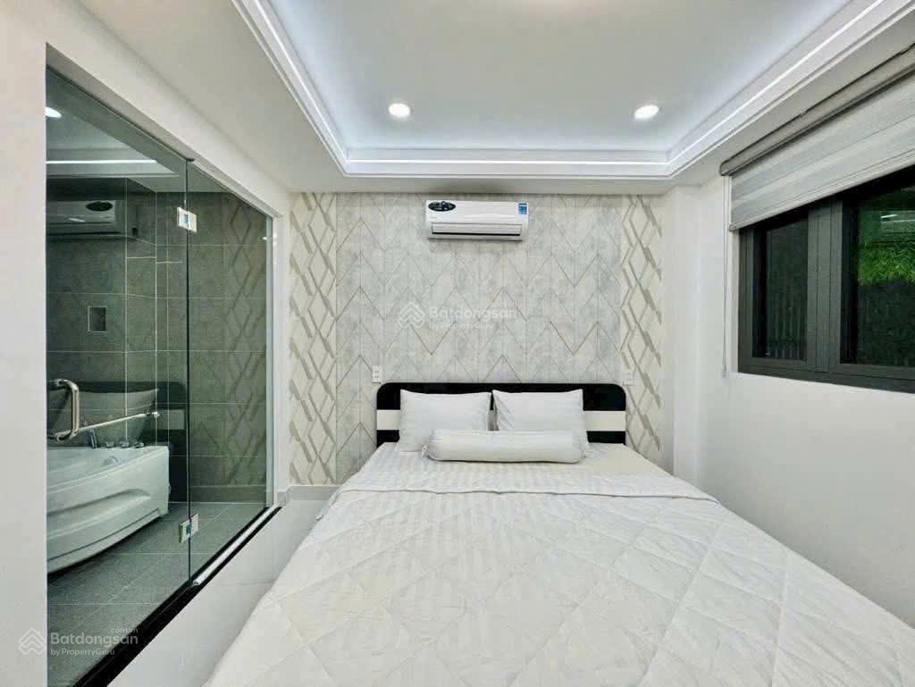Xuất cảnh bán gấp nhà võ văn kiệt, 4 x 16, 5 tầng btct, 5 phòng, hẽm rộng 6m, kế bên siêu thị satra