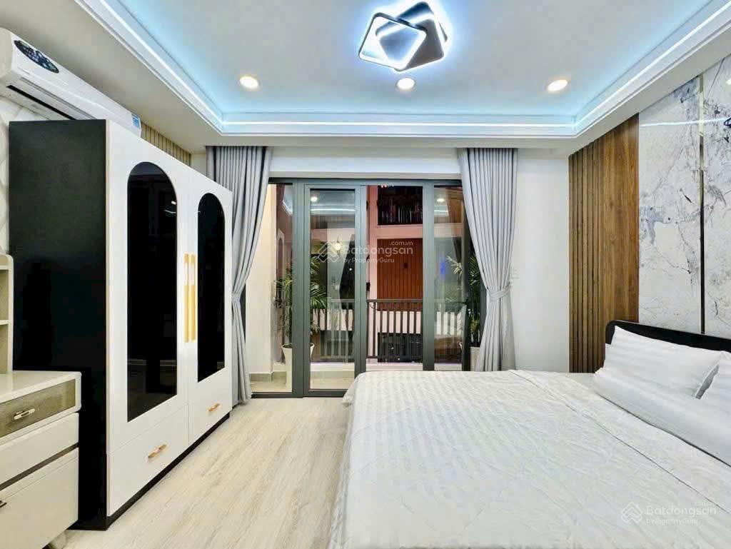 Xuất cảnh bán gấp nhà võ văn kiệt, 4 x 16, 5 tầng btct, 5 phòng, hẽm rộng 6m, kế bên siêu thị satra