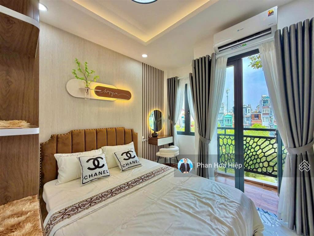 Vị trí đẹp ngay mt lò gốm, 45m2, 4 tầng btct, 4 pn 3wc, tiện kinh doanh online hoặc tạp hoá
