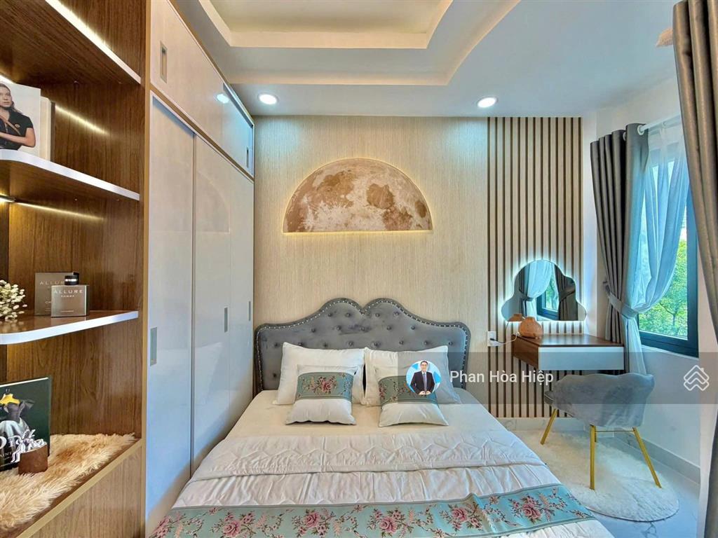 Vị trí đẹp ngay mt lò gốm, 45m2, 4 tầng btct, 4 pn 3wc, tiện kinh doanh online hoặc tạp hoá