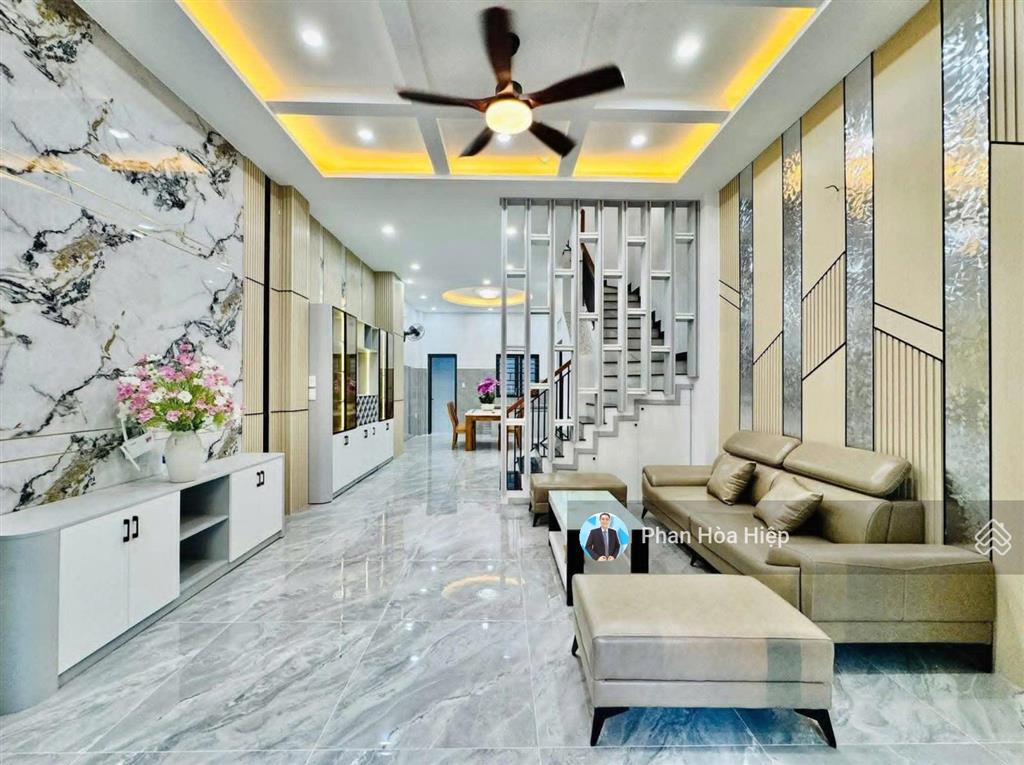 Bán nhà hẻm 6m ngay lê văn quới, 4 x 17, 4 tầng btct, 4 pn 5 wc, gần ngã 4 bốn xã, giáp tân phú