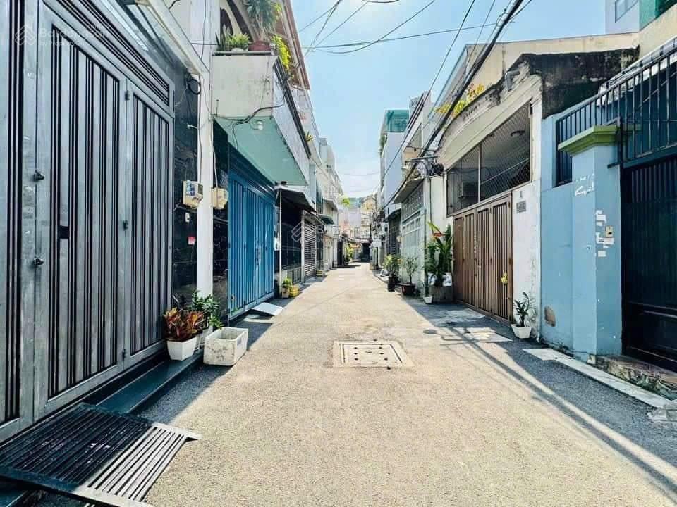 Giảm 500 triệu bán gấp nhà minh phụng, 48m2, 1 trệt 1 lửng 1 lầu 3 pn, hẻm 5m thông, gần chợ cây gõ