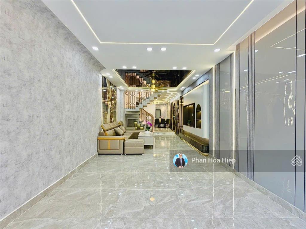 Chuyển công tác bán nhà hẽm 5m ngay gần aeon tân phú, 64m2, 4 tầng btct, 5 pn 6wc, tiện cho thuê