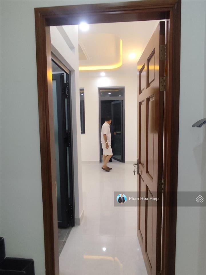 Nhà mới xây mt nội bộ khu bình phú, 40m2, 4 tầng btct 4 pn 4 wc, tiện cho thuê
