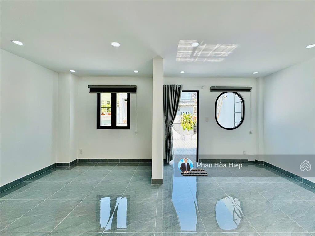 Nhà mới ngay kinh dương vương, 70m2, 3 tầng btct, 4pn, hẻm 5m gần aeon bình tân, nội thất cao cấp