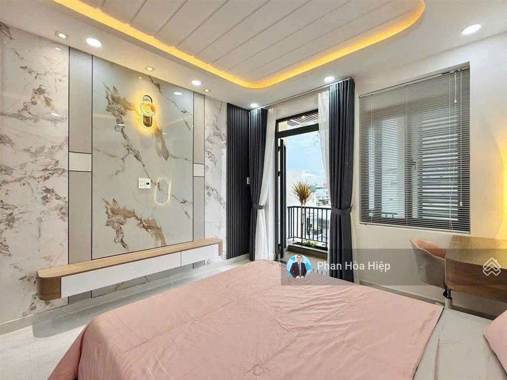 Cần bán gấp nhà tân hoà đông, 64m2, 3 tầng btct, 3pn 4wc, hẻm rộng gần ub phường phú lâm, sổ riêng