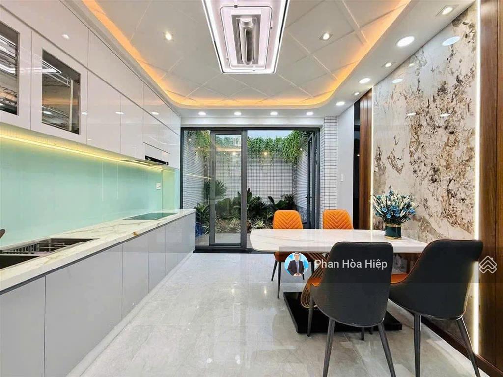 Cần bán gấp nhà tân hoà đông, 64m2, 3 tầng btct, 3pn 4wc, hẻm rộng gần ub phường phú lâm, sổ riêng