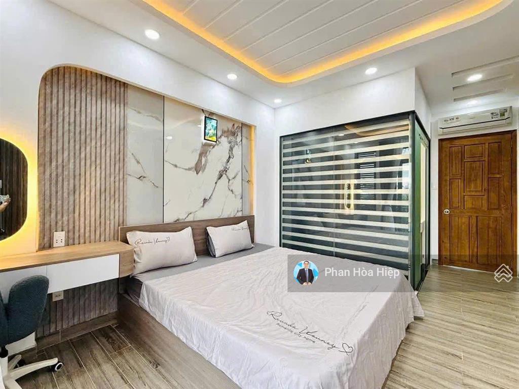 Cần bán gấp nhà tân hoà đông, 64m2, 3 tầng btct, 3pn 4wc, hẻm rộng gần ub phường phú lâm, sổ riêng