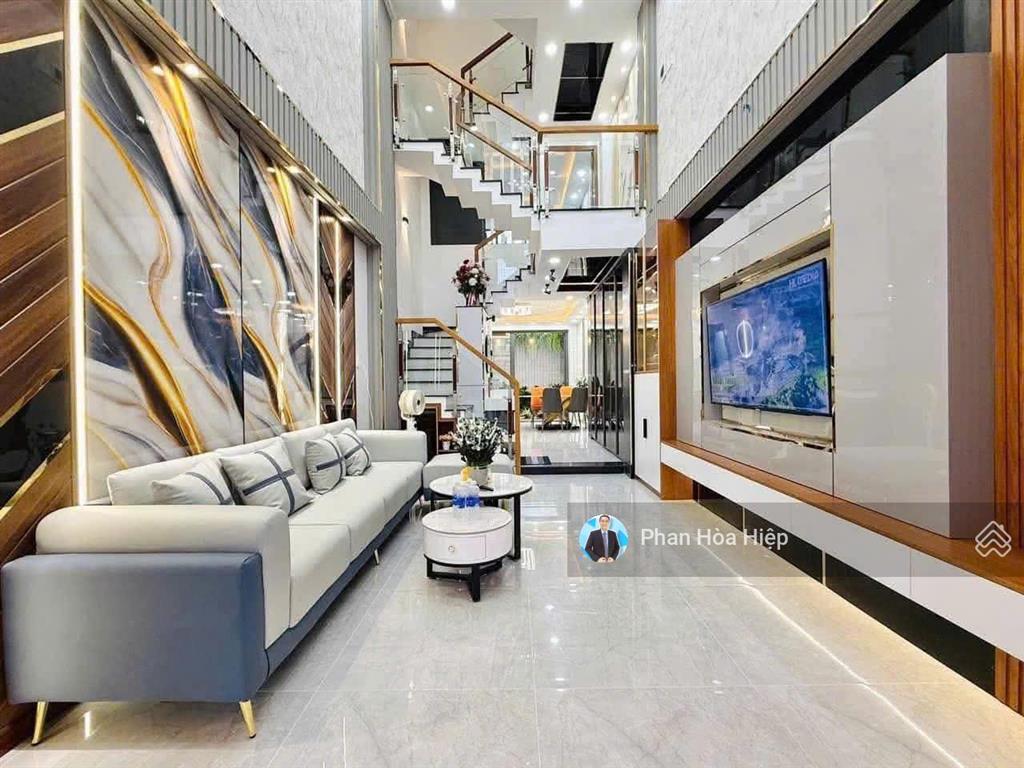 Cần bán gấp nhà tân hoà đông, 64m2, 3 tầng btct, 3pn 4wc, hẻm rộng gần ub phường phú lâm, sổ riêng