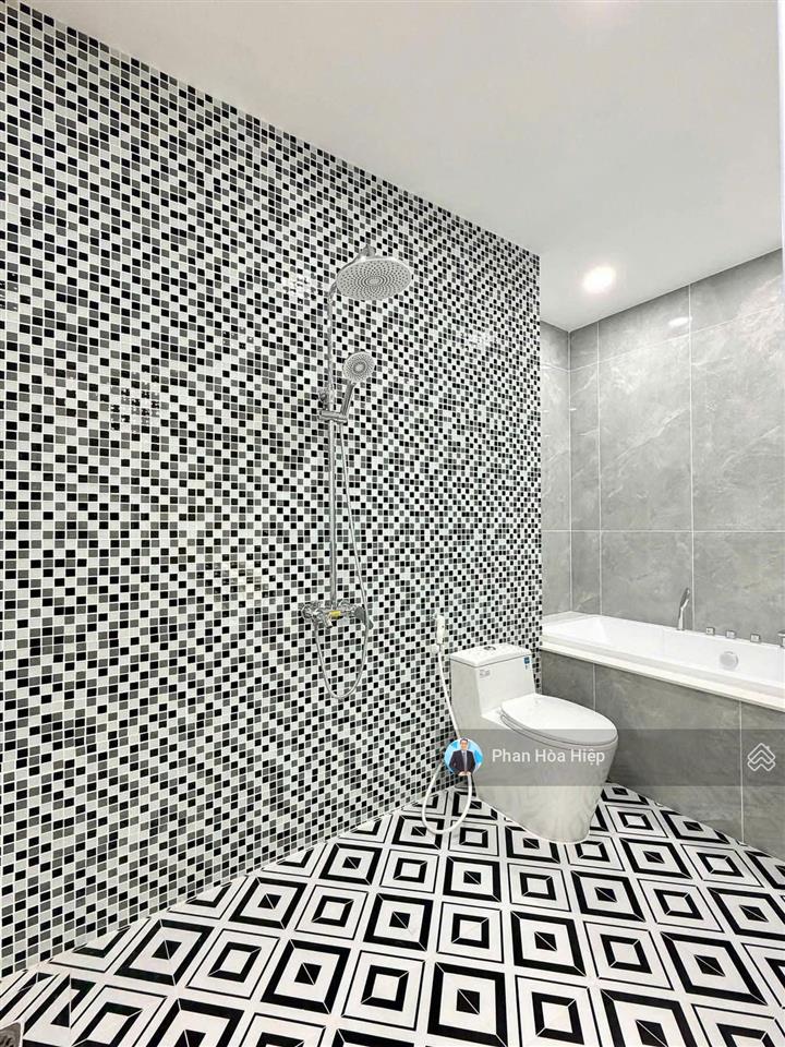 Nhà mới nở hậu gần khu tên lửa, 60m2, 4 tầng btct, 4pn, gần aeon, cách mt chỉ 50m, tiện kd đa ngành