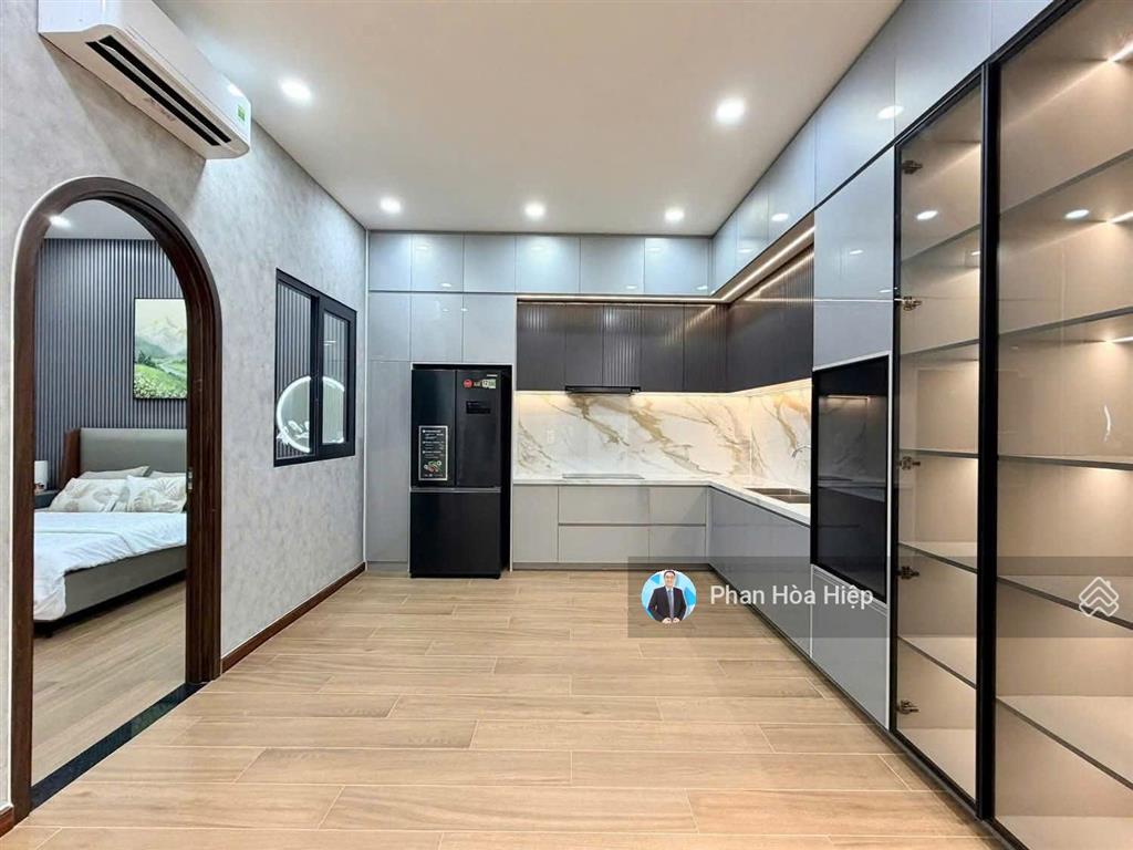 Nhà mới nở hậu gần khu tên lửa, 60m2, 4 tầng btct, 4pn, gần aeon, cách mt chỉ 50m, tiện kd đa ngành