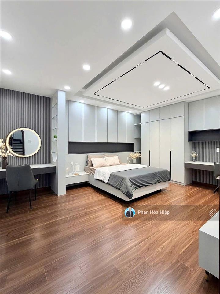 Nhà mới nở hậu gần khu tên lửa, 60m2, 4 tầng btct, 4pn, gần aeon, cách mt chỉ 50m, tiện kd đa ngành