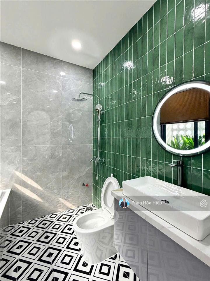 Nhà mới nở hậu gần khu tên lửa, 60m2, 4 tầng btct, 4pn, gần aeon, cách mt chỉ 50m, tiện kd đa ngành